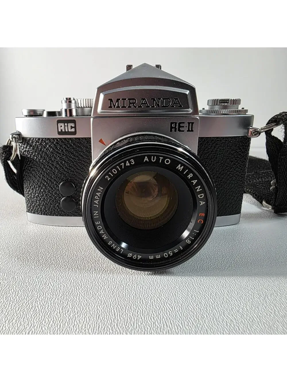 Vtg Miranda RE-II 35mm Film SLR Camera w/ 50mm f/1.8 - Tested (Partially..Works)